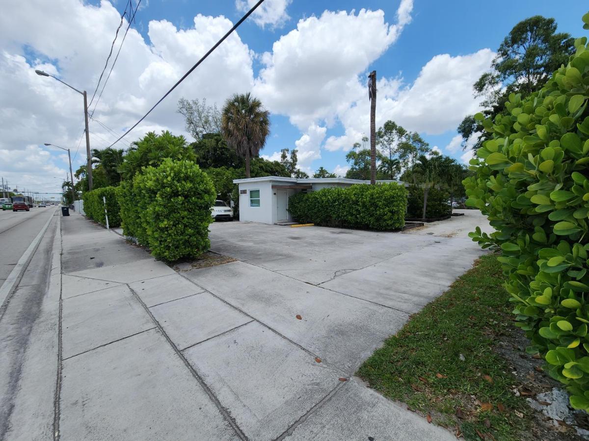 Private Aparment Studio In The Hard Of Miami Unit # 6 Opa-locka 外观 照片