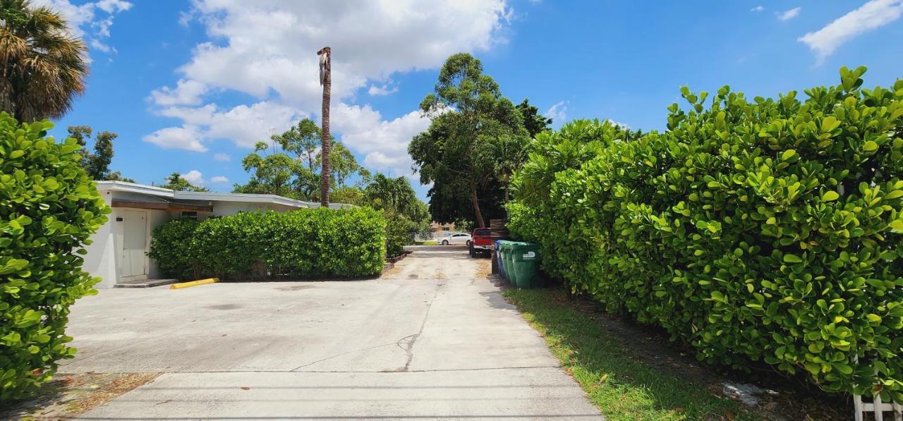 Private Aparment Studio In The Hard Of Miami Unit # 6 Opa-locka 外观 照片